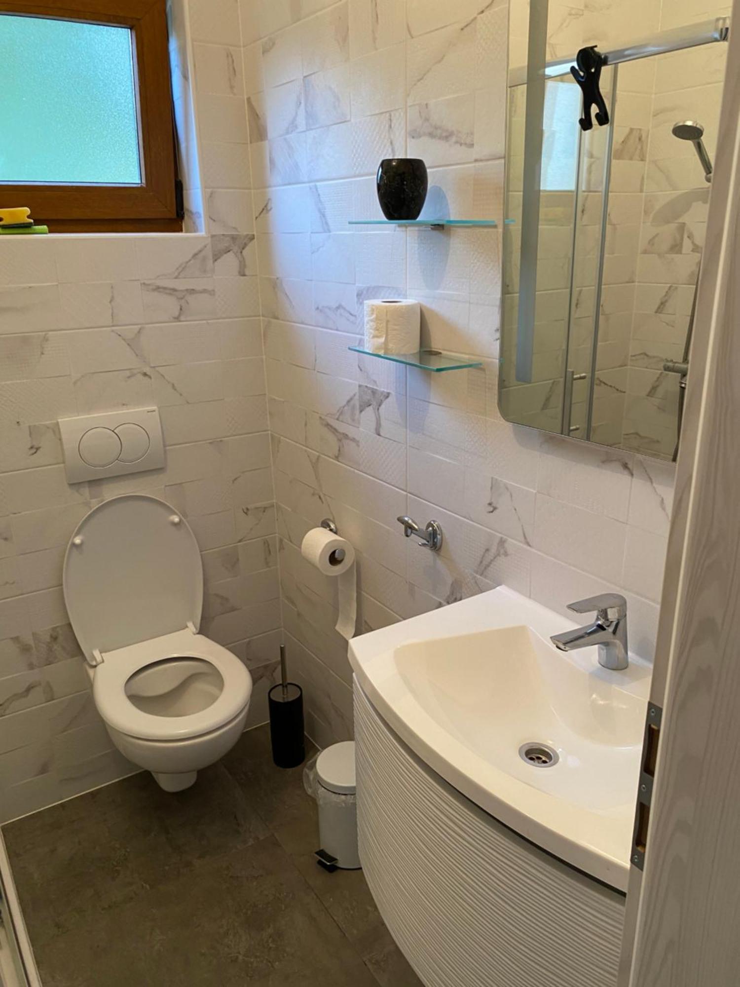 Apartman Lidija Linardići Eksteriør billede